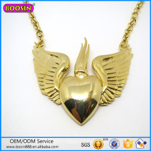 Arbeiten Sie antikes 24k Gold überzogene Pegasus-hängende Halskette um